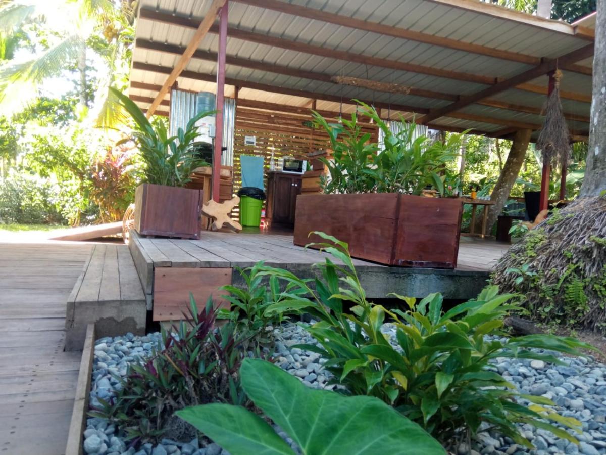 La Luciernaga Big Creek Bed & Breakfast Bocas del Toro Exterior photo