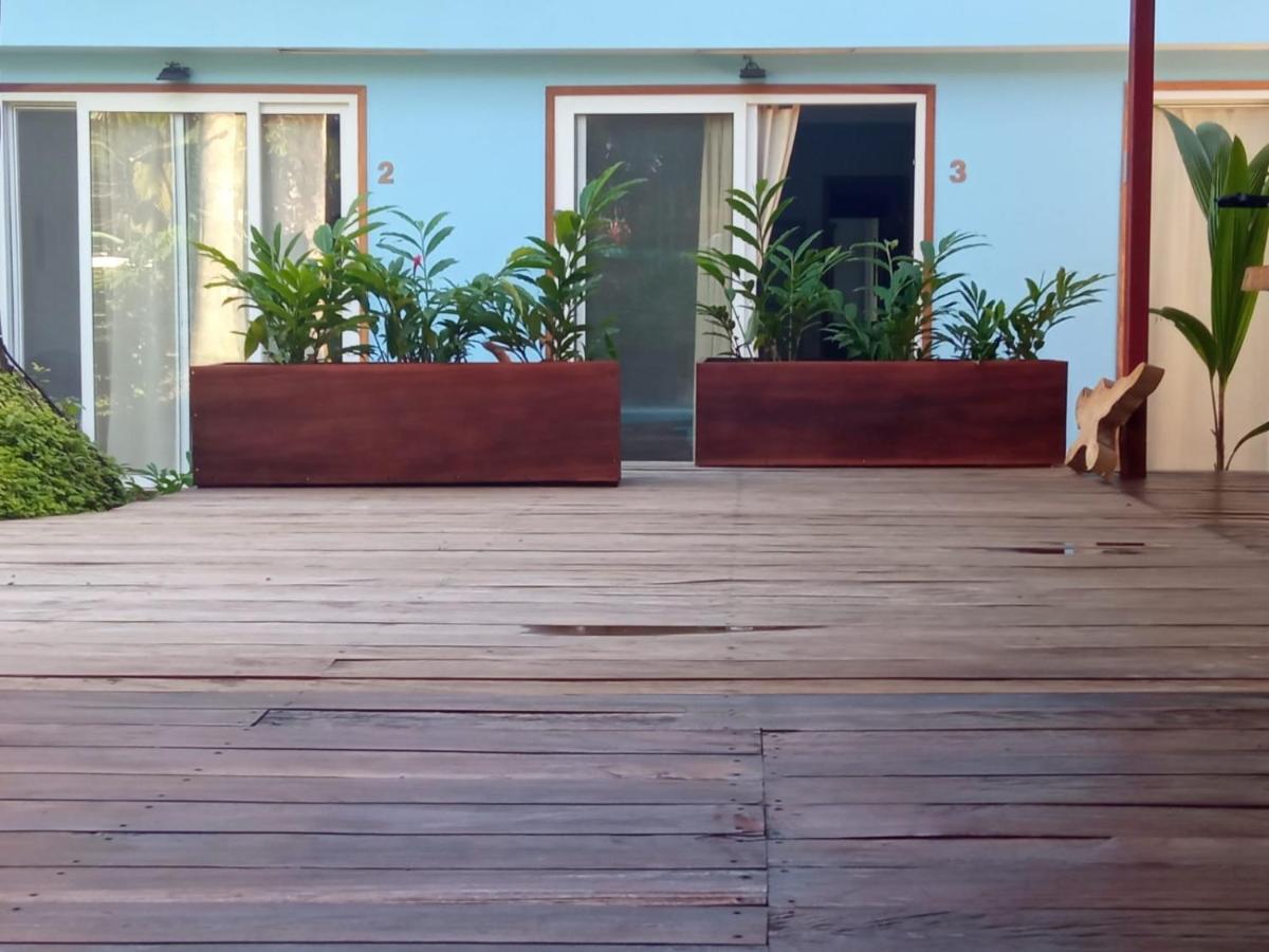 La Luciernaga Big Creek Bed & Breakfast Bocas del Toro Exterior photo