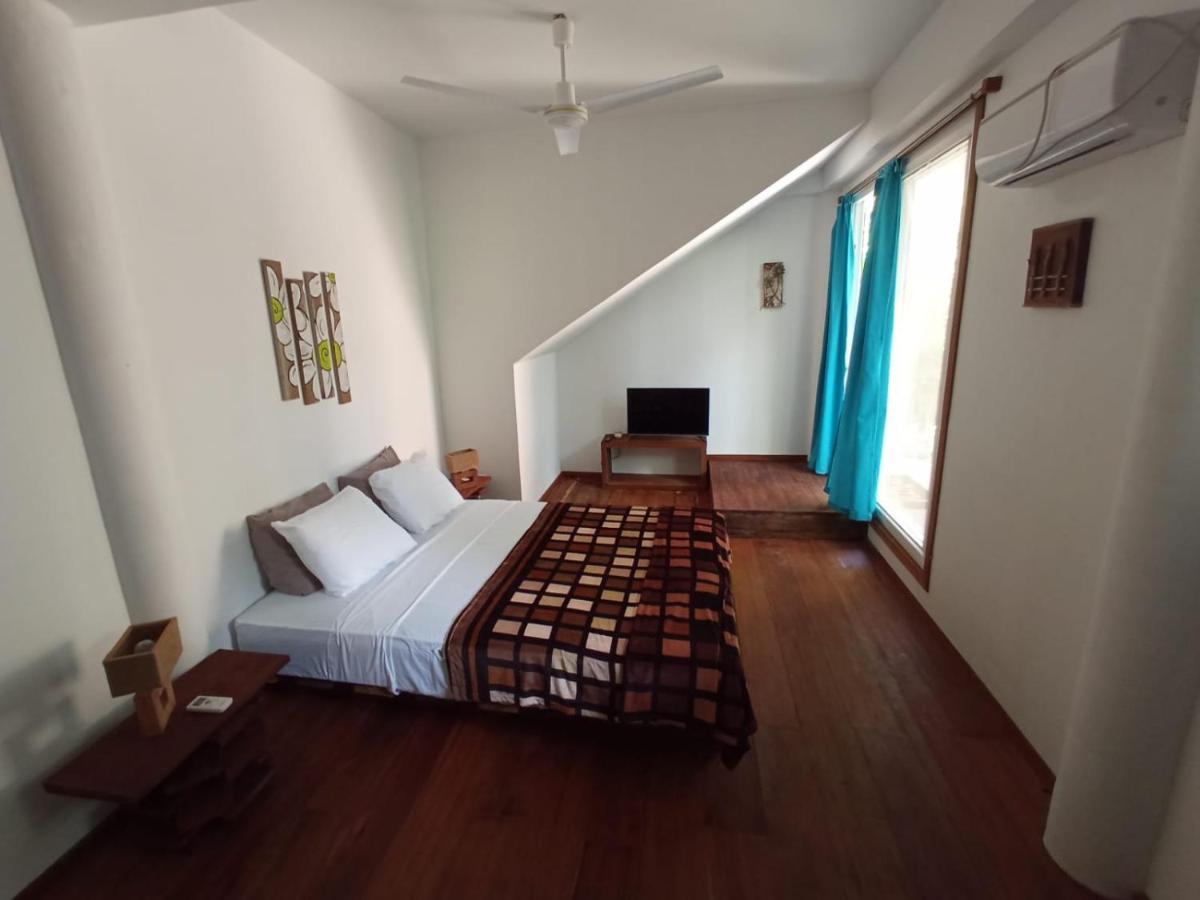 La Luciernaga Big Creek Bed & Breakfast Bocas del Toro Exterior photo