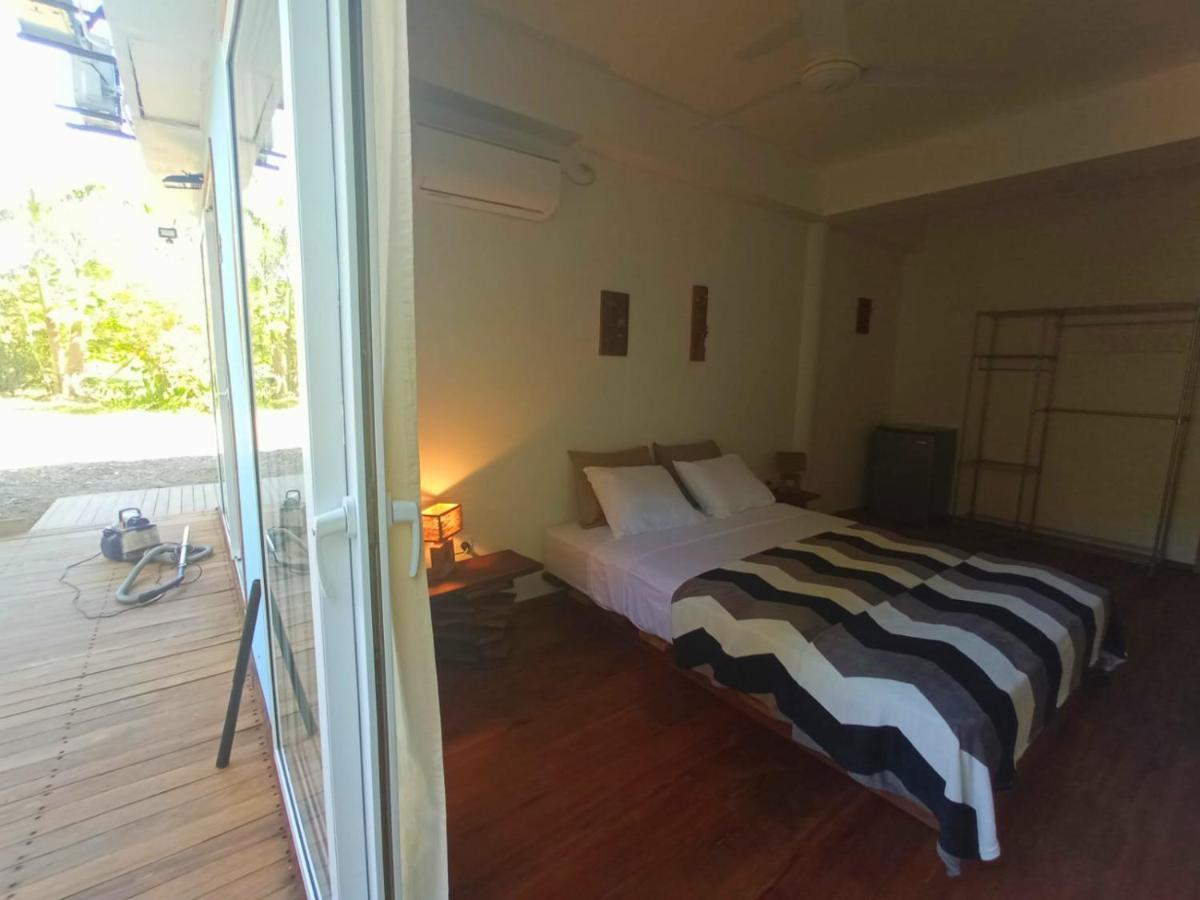 La Luciernaga Big Creek Bed & Breakfast Bocas del Toro Exterior photo