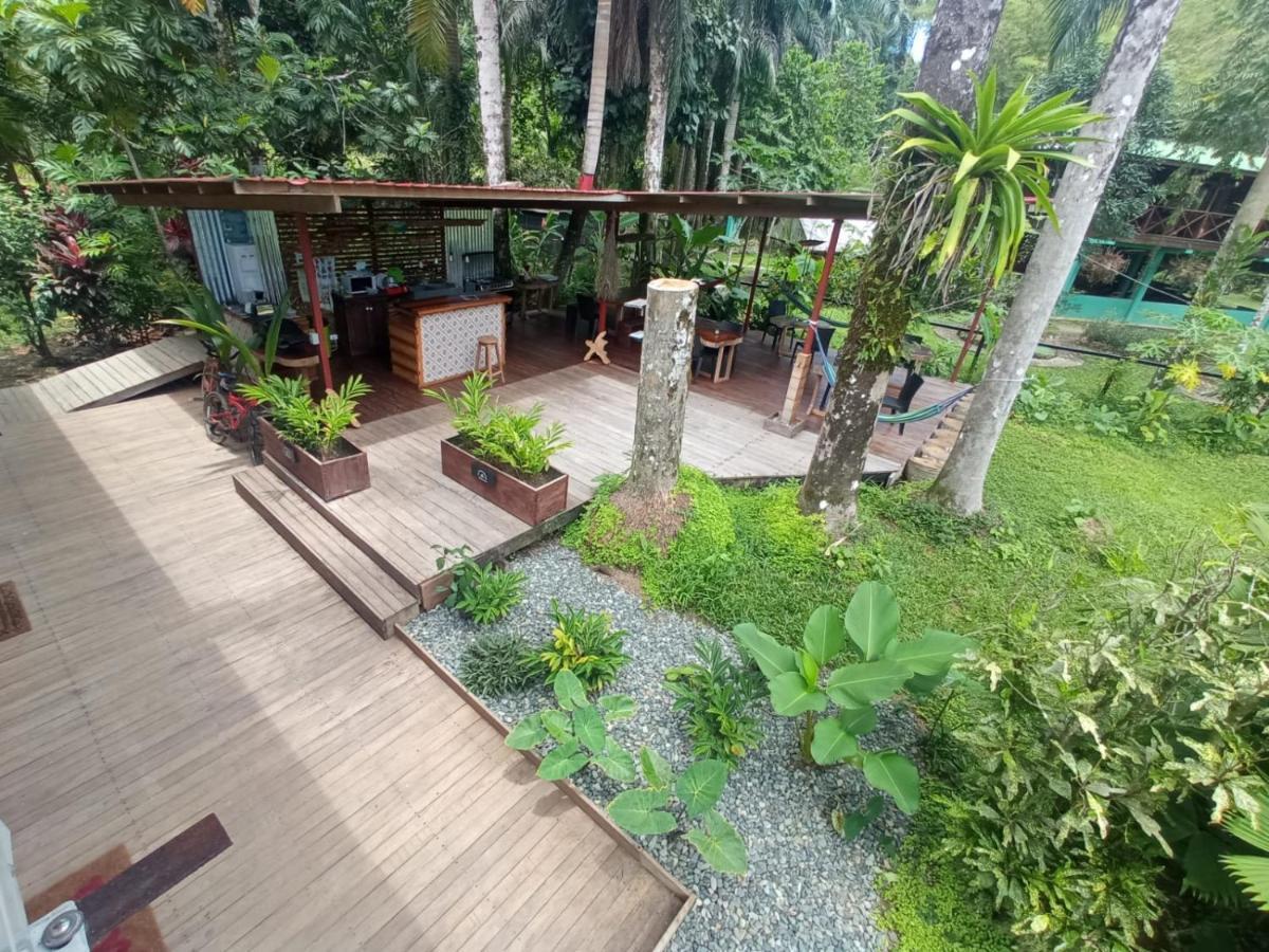 La Luciernaga Big Creek Bed & Breakfast Bocas del Toro Exterior photo